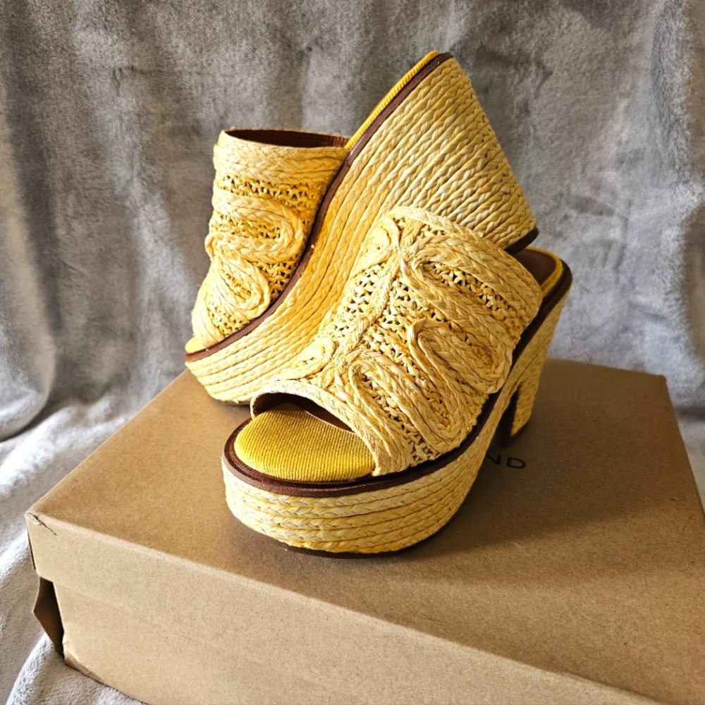 Lucky Brand Yena Rafia Clog